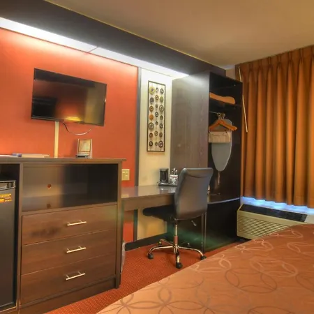 Smoky Mountain Inn & Suites-3