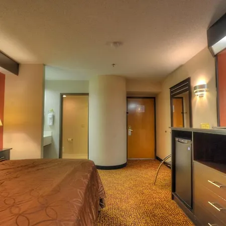 Smoky Mountain Inn & Suites-2
